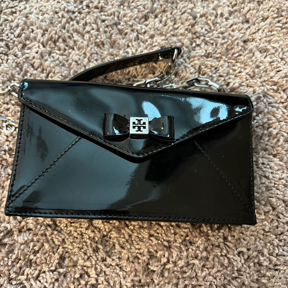 Black Tory Burch envelope clutch